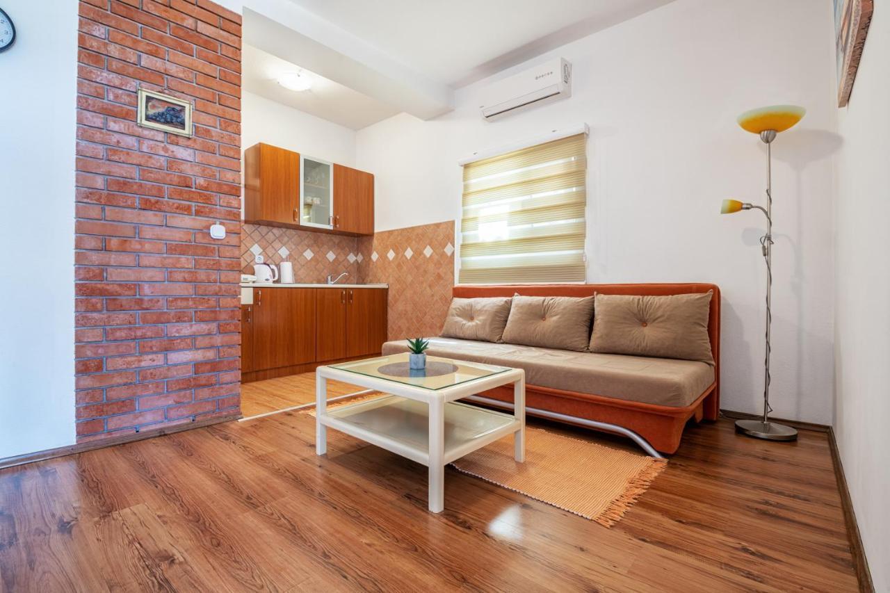 Apartments Leona Неум Екстер'єр фото