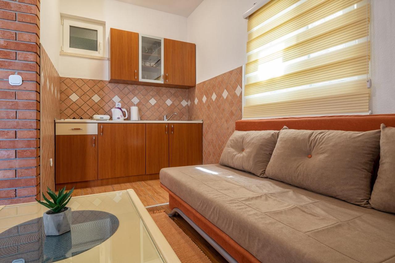 Apartments Leona Неум Екстер'єр фото