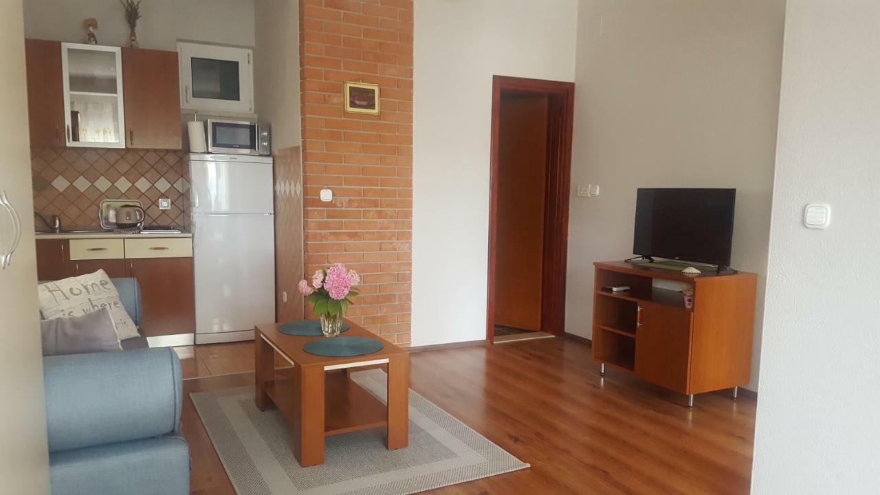 Apartments Leona Неум Екстер'єр фото