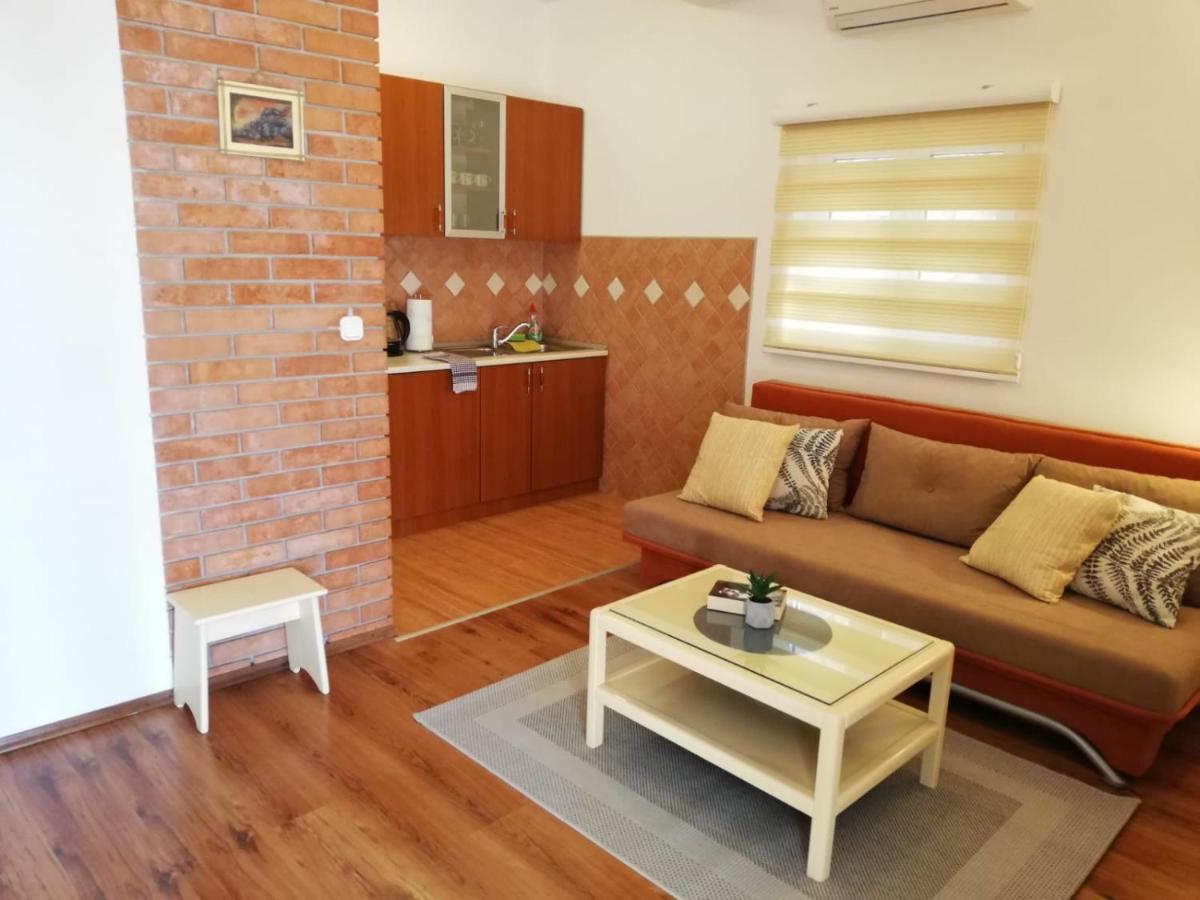 Apartments Leona Неум Екстер'єр фото
